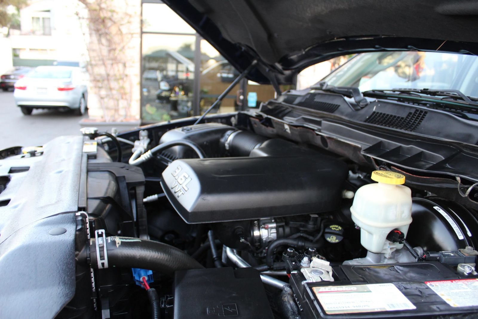 Used 2018 RAM 1500 Express RWD image 32