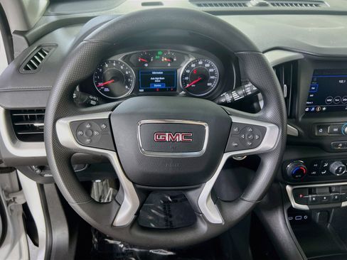 Used 2024 GMC Terrain SLE w/ Driver Convenience Package AWD/4WD image 11