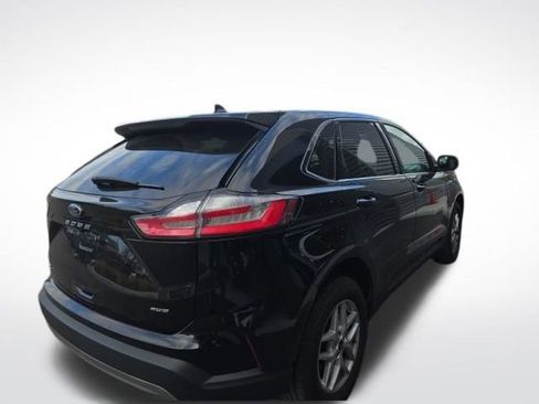 Certified 2024 Ford Edge SEL image 5