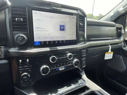 New 2026 Ford F250 Lariat w/ Black Appearance Package AWD/4WD image 25