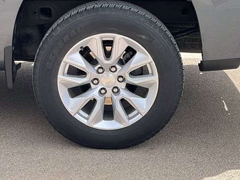 Used 2022 Chevrolet Silverado 1500 Custom image 5