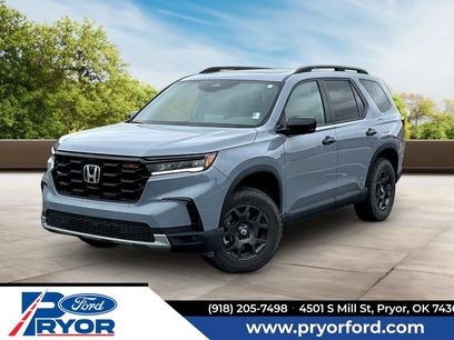 Used 2025 Honda Pilot TrailSport