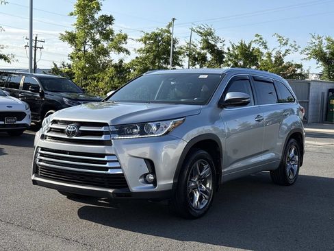 Used 2018 Toyota Highlander Limited Platinum AWD/4WD image 7