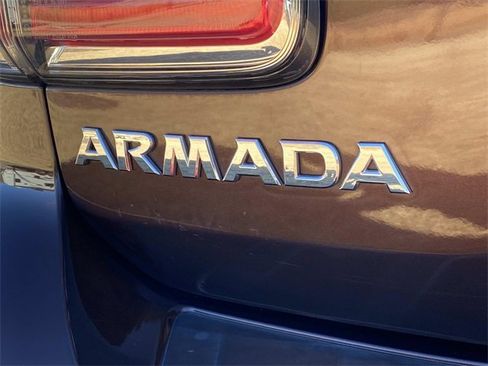 Used 2019 Nissan Armada Platinum w/ Captain's Chairs Package image 5