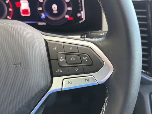 Used 2023 Volkswagen Atlas Cross Sport SE FWD image 24