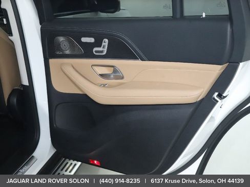 Used 2024 Mercedes-Benz GLS 580 4MATIC image 38