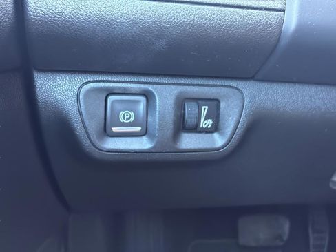 Used 2022 GMC Acadia SLE w/ Elevation Edition image 20