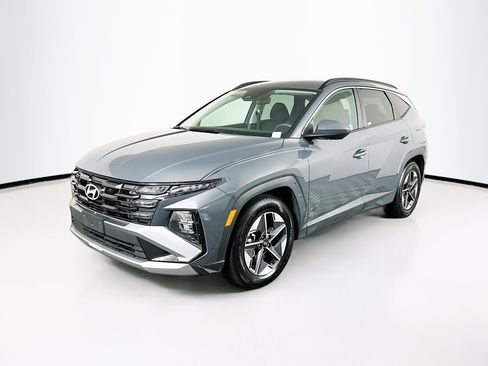 Used 2025 Hyundai Tucson SEL FWD image 3