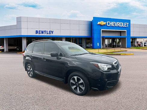 Used 2017 Subaru Forester 2.5i Limited image 7