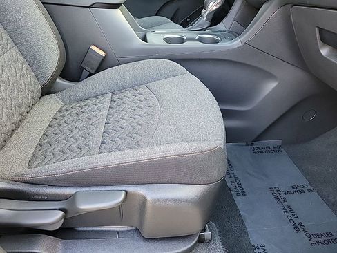 Used 2022 Chevrolet Equinox LT image 15