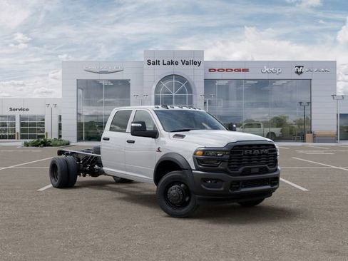 New 2026 RAM 5500 Tradesman AWD/4WD image 5
