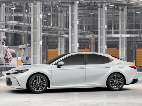 New 2026 Toyota Camry XLE AWD/4WD image 3