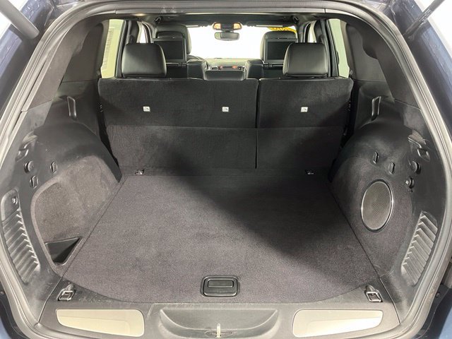 Used 2020 Jeep Grand Cherokee Overland AWD/4WD image 37