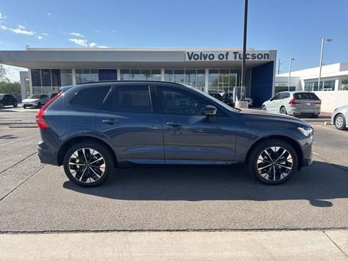 New 2026 Volvo XC60 B5 Plus w/ Climate Package image 4