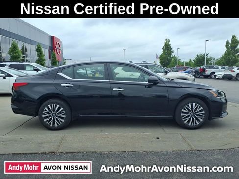 Certified 2025 Nissan Altima 2.5 SV AWD/4WD image 8