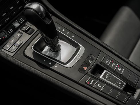 Used 2024 Porsche 718 Boxster w/ Premium Package image 12