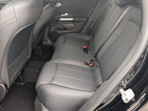 New 2025 Mercedes-Benz GLA 250 image 14