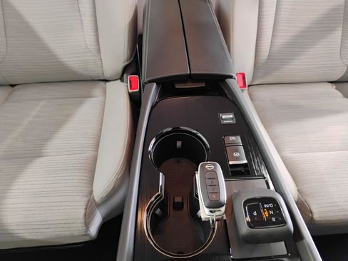 Used 2023 Nissan Rogue SV FWD image 55