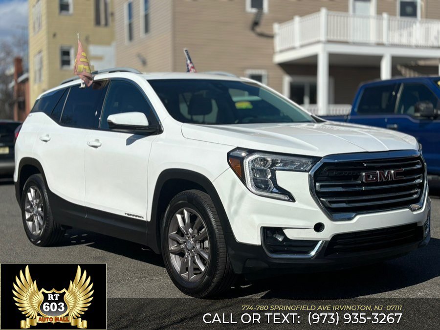 Used 2023 GMC Terrain SLT FWD image 3