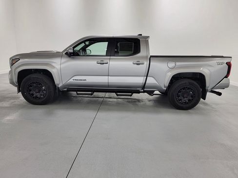 New 2025 Toyota Tacoma TRD Sport AWD/4WD image 4