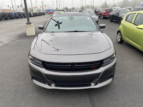 Used 2015 Dodge Charger R/T w/ Plus Group RWD image 7