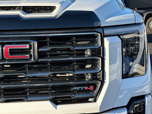 Used 2025 GMC Sierra 2500 AT4 w/ AT4 Premium Plus Package AWD/4WD image 52