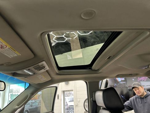 Used 2014 GMC Sierra 2500 Denali w/ Suspension Package, Off-Road image 15