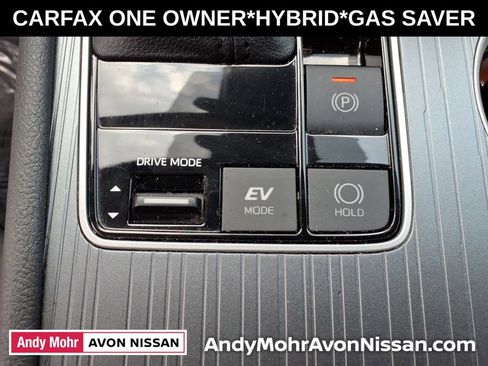 Used 2025 Toyota Sienna XLE FWD image 26