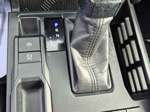 Used 2024 Toyota Tacoma SR image 19