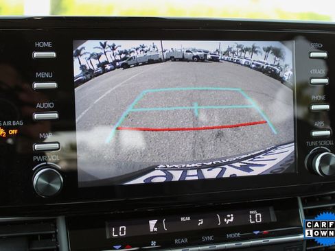 Used 2023 Toyota Sienna XLE image 26