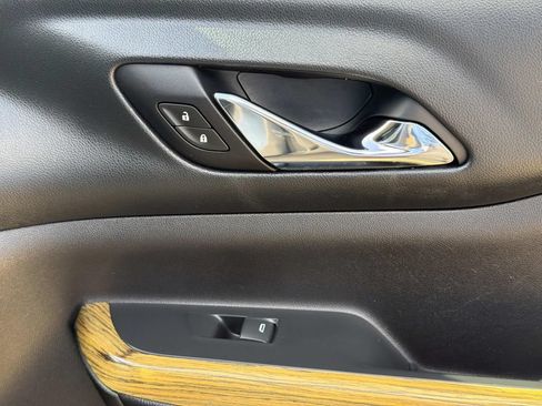 Used 2018 GMC Acadia Denali w/ Technology Package FWD image 19