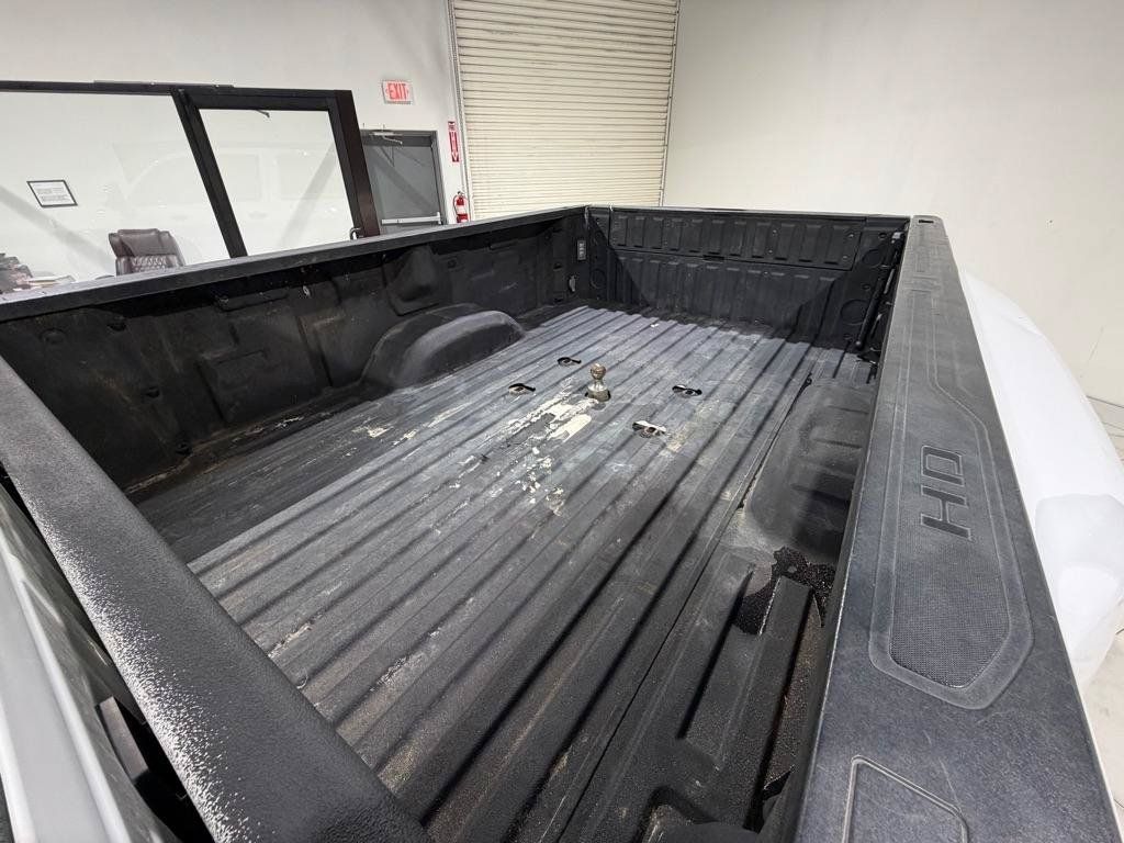 Used 2023 GMC Sierra 3500 Pro w/ Gooseneck/5TH Wheel Package AWD/4WD image 11