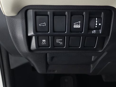 Used 2019 Subaru Ascent Limited image 25