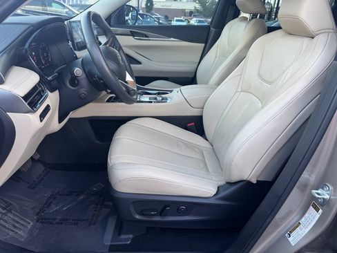 Used 2023 INFINITI QX60 Luxe w/ Cargo Package AWD/4WD image 17