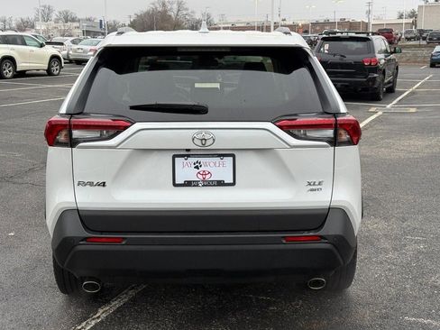 Used 2023 Toyota RAV4 XLE Premium image 7