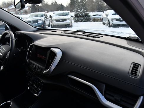 Used 2022 GMC Terrain SLE w/ Driver Convenience Package image 15