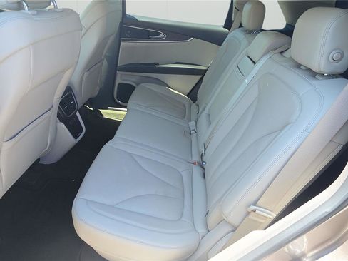 Used 2019 Lincoln Nautilus Reserve w/ Cargo Utility Package AWD/4WD image 11