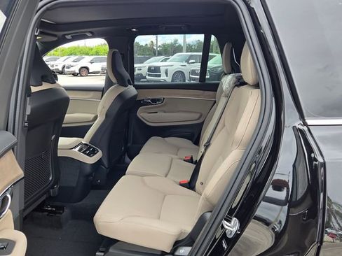 New 2026 Volvo XC90 B6 Plus w/ Protection Package Premier AWD/4WD image 15