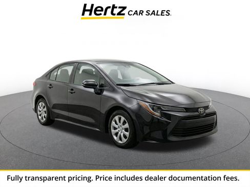 Used 2025 Toyota Corolla LE FWD image 1
