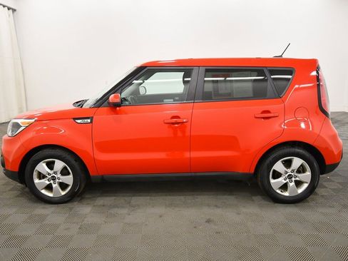 Certified 2019 Kia Soul image 4
