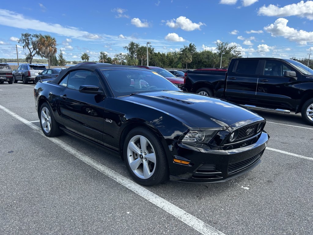 Used 2014 Ford Mustang GT RWD image 2