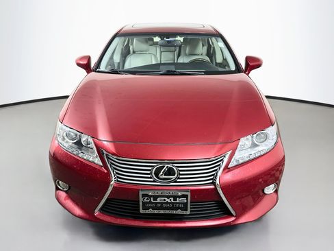 Used 2013 Lexus ES 350 w/ Luxury Pkg FWD image 2