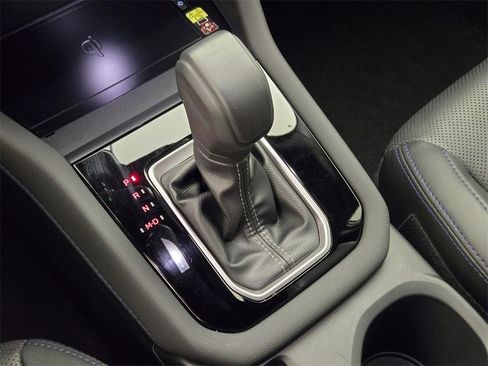 Certified 2025 Subaru Forester Limited image 33