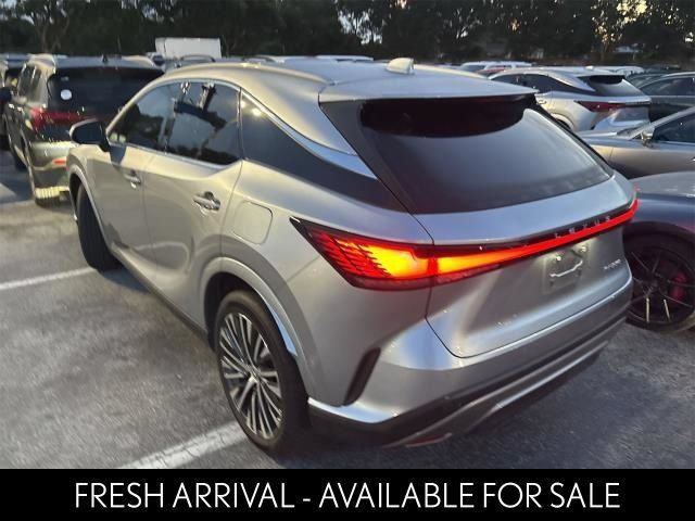 Used 2024 Lexus RX 350 Premium Plus w/ Convenience Package FWD image 5