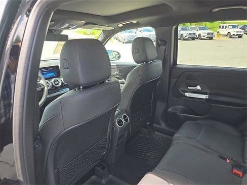 Used 2026 Mercedes-Benz GLB 250 4MATIC image 19