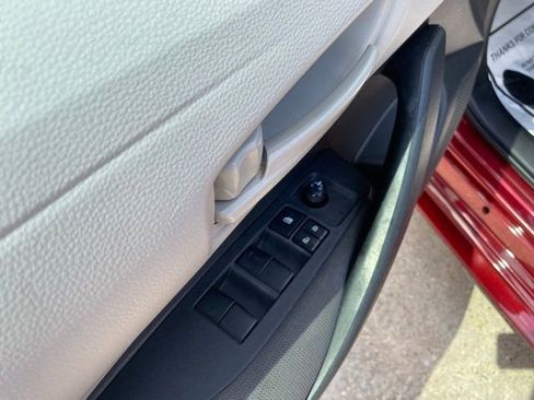 Used 2023 Toyota Corolla LE FWD image 14