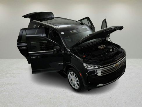 Used 2023 Chevrolet Tahoe High Country AWD/4WD image 15