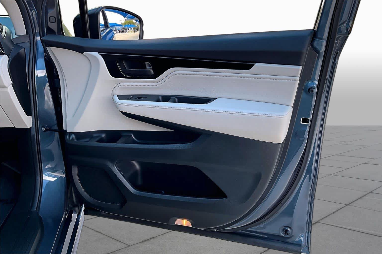 Used 2026 Honda Odyssey Touring image 22