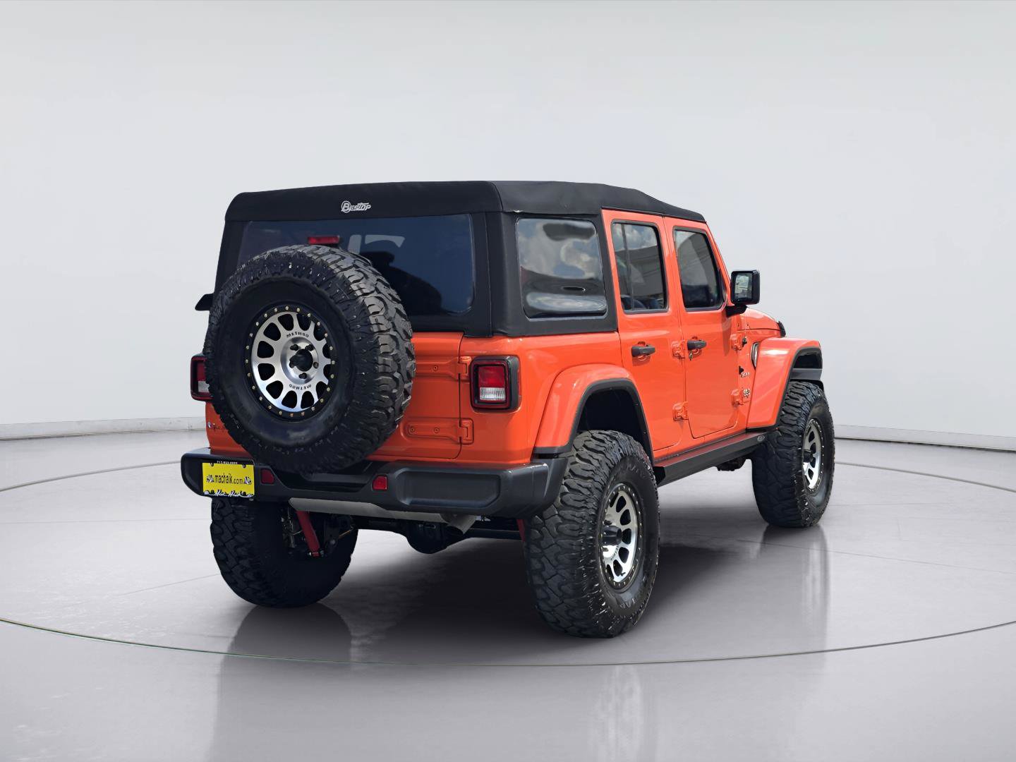 Used 2023 Jeep Wrangler Unlimited Sahara AWD/4WD image 8