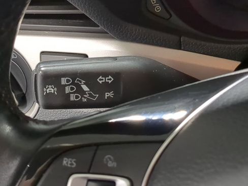 Used 2020 Volkswagen Passat 2.0T SE image 29